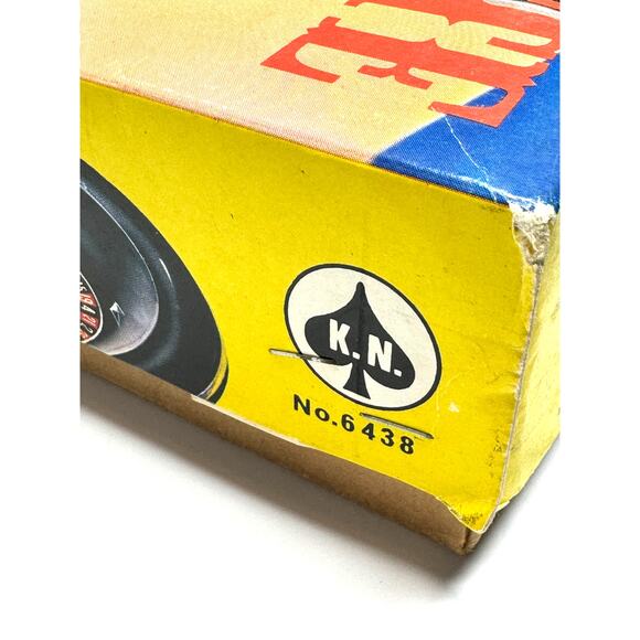 Vintage K.N. Roulette Set COMPLETE - Roulette Wheel, Table Layout & MORE - Picture 9 of 11